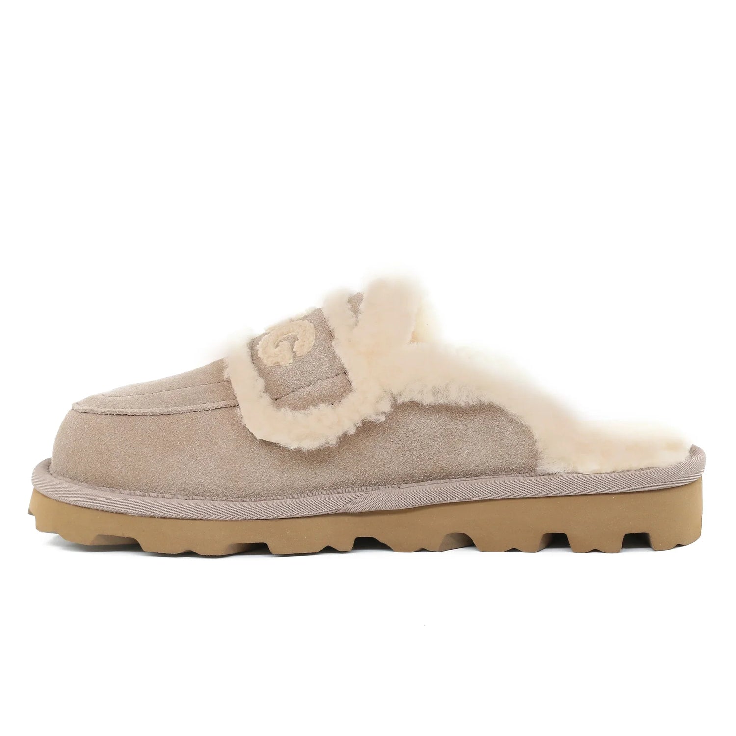 Auzland UGG shearling comfort sole slippers for women, featuring plush shearling lining and cosy slip-on shoe design.