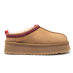 Auzland Mackenzie platform UGG slippers in chestnut color, cosy slip-on footwear with plush lining and elevated sole.