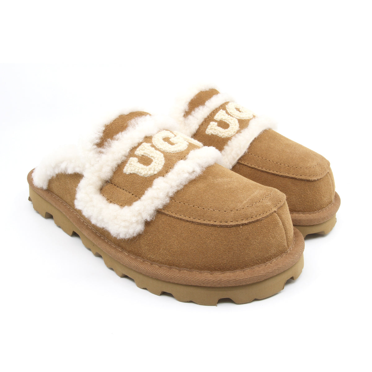 Auzland UGG shearling comfort sole slippers in chestnut color, cosy women's slip-on shoes with plush shearling lining.