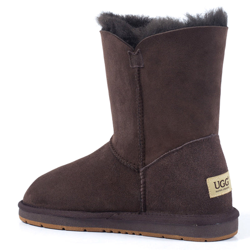 A pair of Auzland UGG Premium Short 1-Button Classic Boots in chocolate brown leather for women, featuring a cosy sheepskin lining.