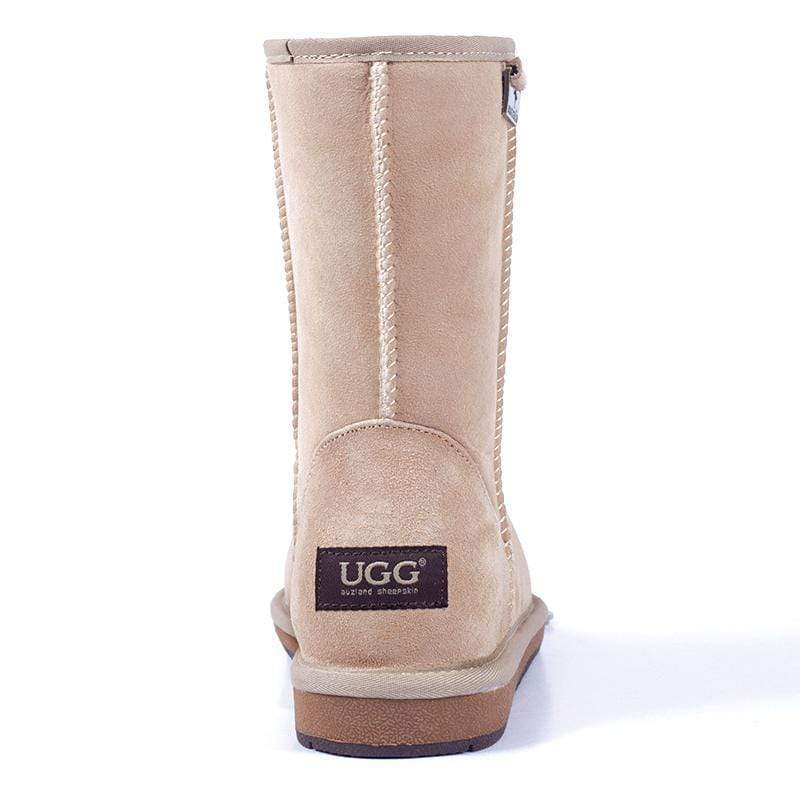 Auzland premium short classic UGG boots for women, featuring soft sheepskin and cosy fleece lining, in a stylish design.