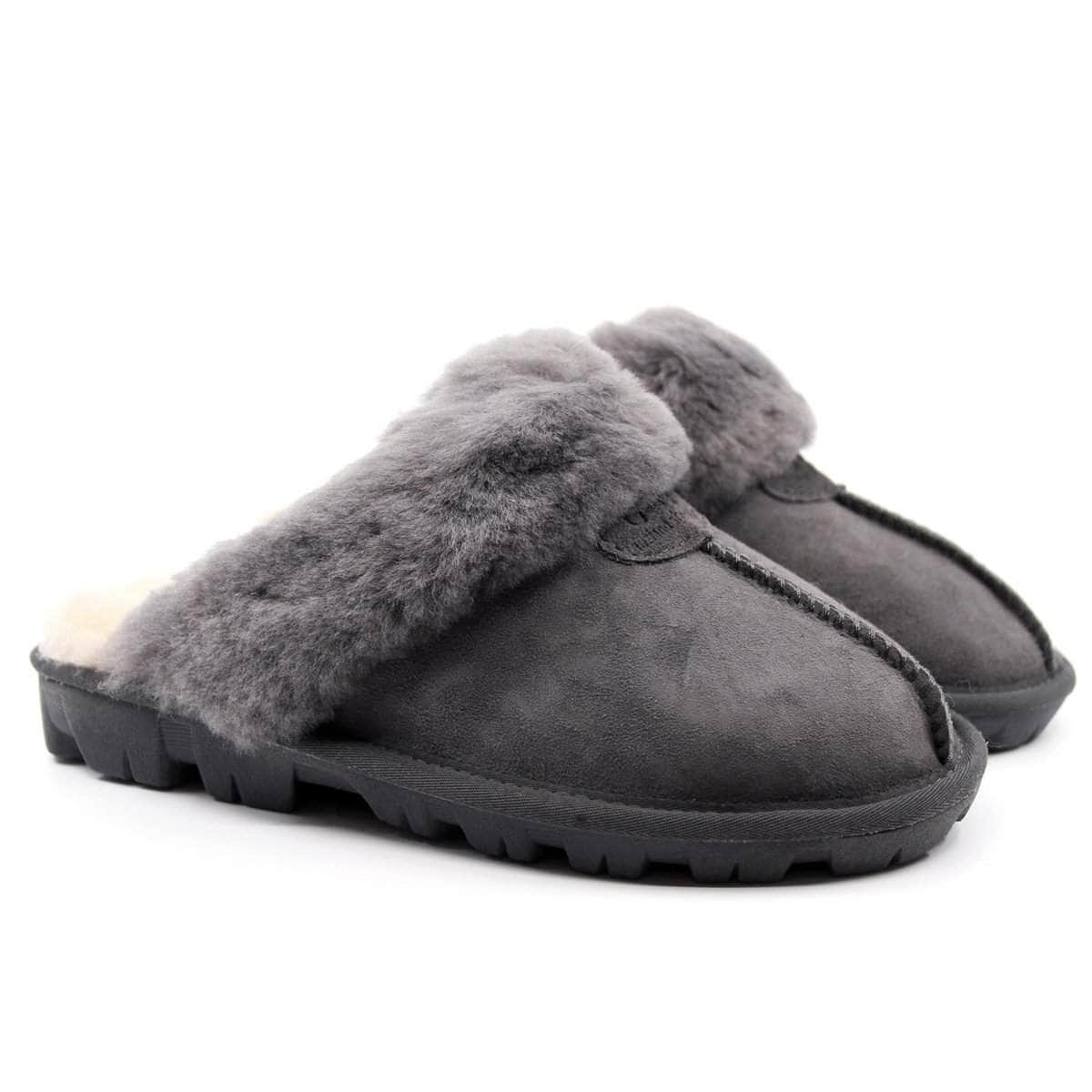 Auzland UGG Scuff Slippers for women, soft plush interior, cosy slip-on shoes with a tan suede finish and durable rubber sole.