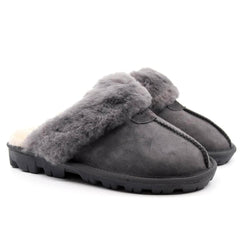 Auzland UGG Scuff Slippers for women, soft plush interior, cosy slip-on shoes with a tan suede finish and durable rubber sole.