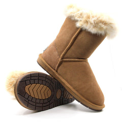 Auzland short button fur UGG boots for women featuring a cosy fur lining and stylish button details, ideal for cold weather.